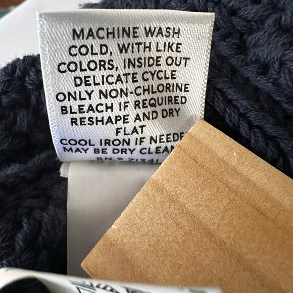 LLBean Signature Women L Cable Knit Fisherman Sweater Navy Blue Cotton - Picture 15 of 15